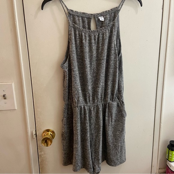 Old Navy Heathered Gray Sleeveless Romper - Picture 1 of 6